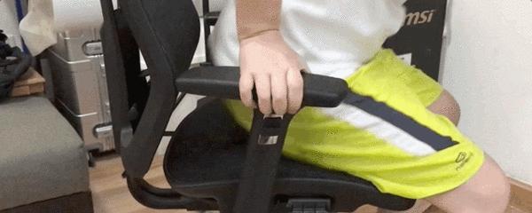 绝地求生车内座椅切换操作是什么？